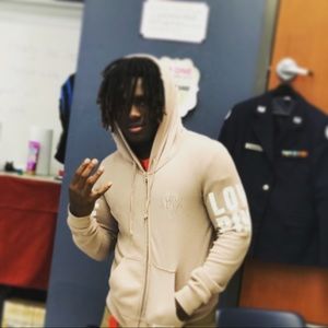 Meet your Posher, Lyndarious